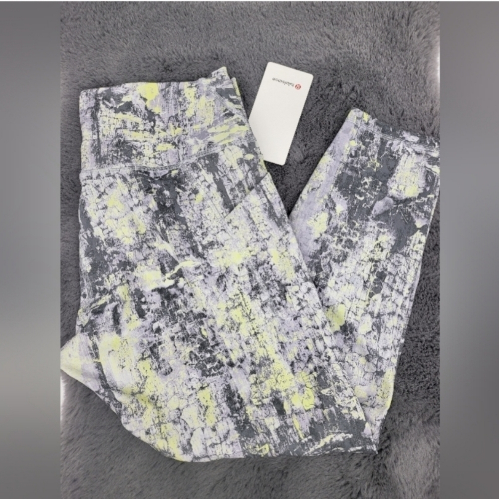 Lululemon Wunder Train High Rise Tight 25" with Pockets Women's Leggings